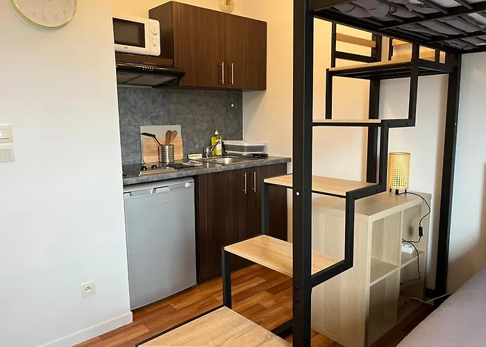 Cosy Disney-paris-rer A *