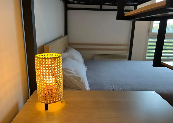 Cosy Disney-paris-rer A *